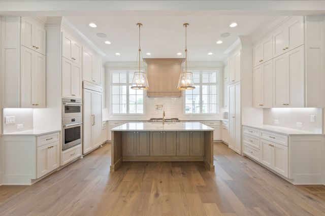 1707 Southwick Dr, Brentwood, TN 37027