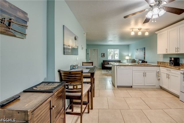 4904 Vincennes CT 108, Cape Coral, FL 33904