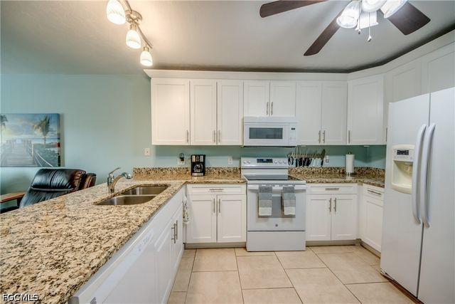 4904 Vincennes CT 108, Cape Coral, FL 33904