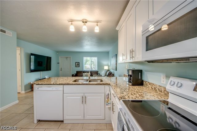 4904 Vincennes CT 108, Cape Coral, FL 33904