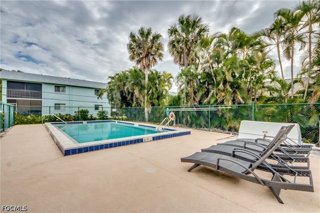 4904 Vincennes CT 108, Cape Coral, FL 33904