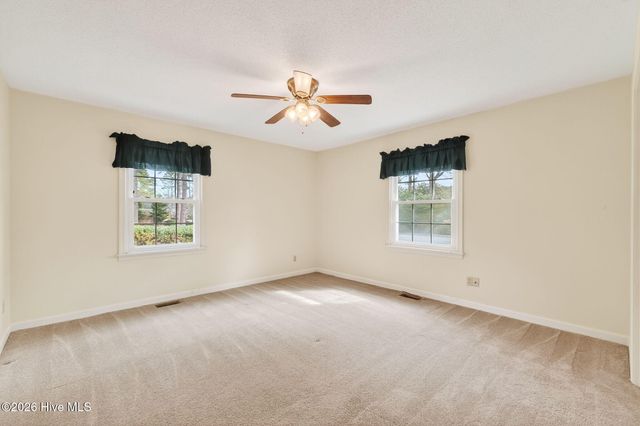 808 Chestnut Drive, Smithfield, NC 27577