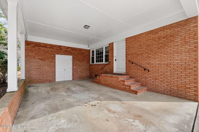 808 Chestnut Drive, Smithfield, NC 27577