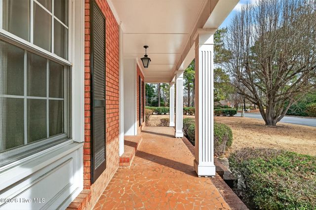 808 Chestnut Drive, Smithfield, NC 27577