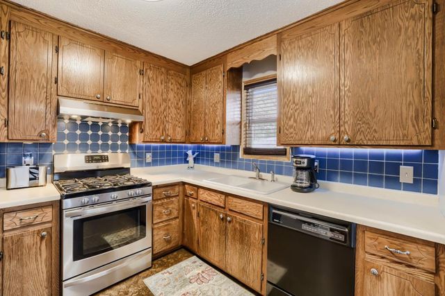 8129 Taylor Street NE, Spring Lake Park, MN 55432