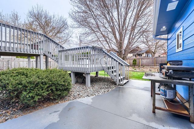 8129 Taylor Street NE, Spring Lake Park, MN 55432