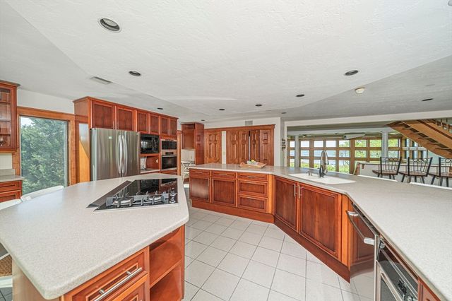 1 Trouant's Island, Marshfield, MA 02050