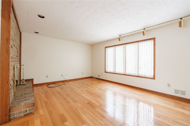 342 Shadowbrook Drive, Webster, NY 14580