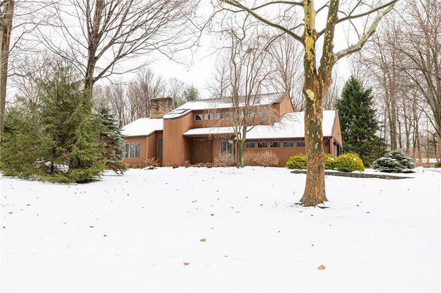 342 Shadowbrook Drive, Webster, NY 14580