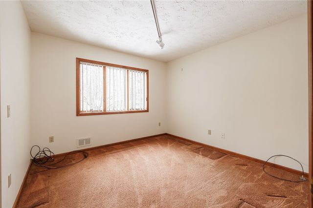 342 Shadowbrook Drive, Webster, NY 14580