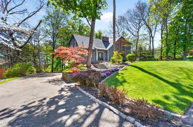 40 Brentwood Drive, Poughkeepsie, NY 12603