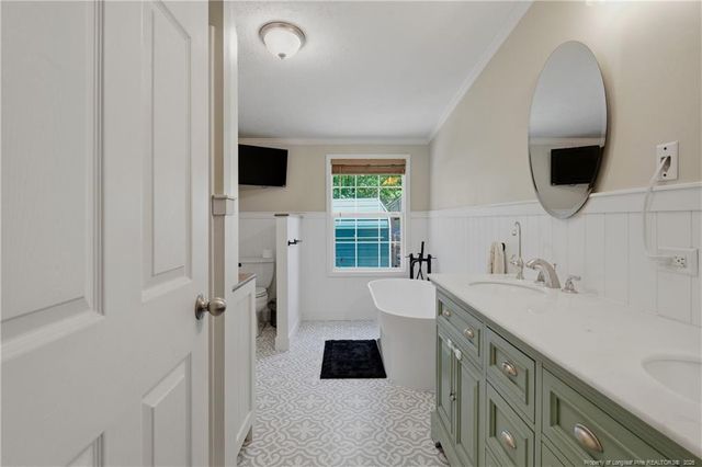 220 Fondern Drive, Hope Mills, NC 28348