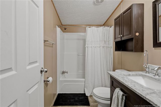 220 Fondern Drive, Hope Mills, NC 28348