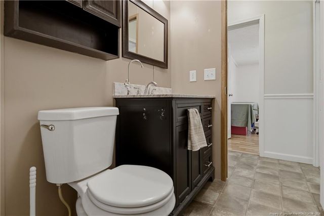 220 Fondern Drive, Hope Mills, NC 28348