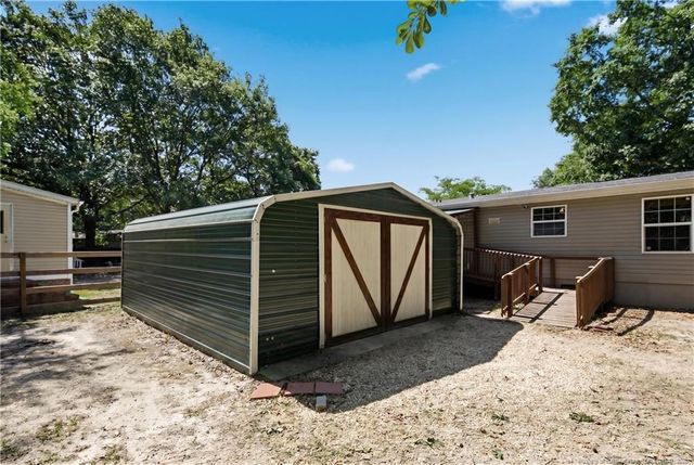 220 Fondern Drive, Hope Mills, NC 28348