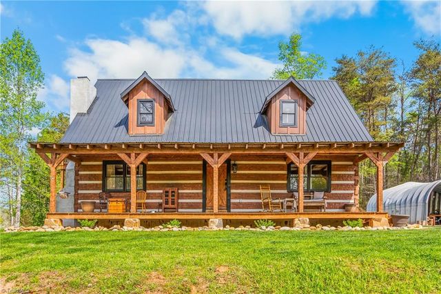 4245 Hillbilly Hollar Drive, East Bend, NC 27018