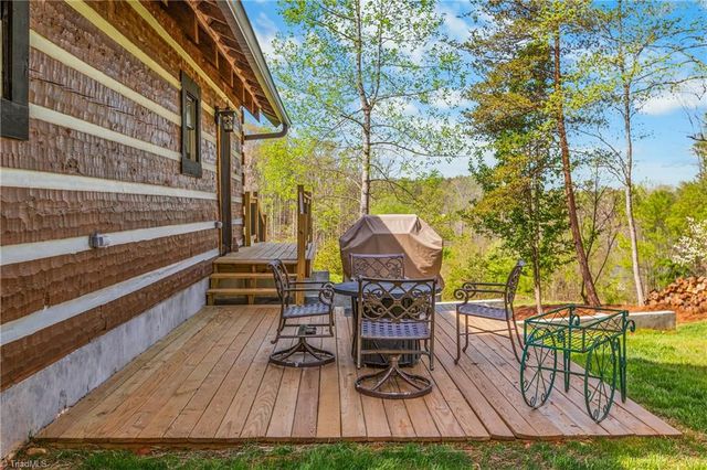 4245 Hillbilly Hollar Drive, East Bend, NC 27018