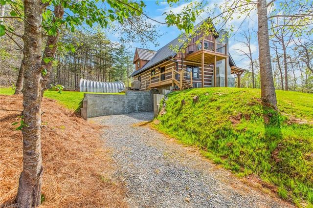 4245 Hillbilly Hollar Drive, East Bend, NC 27018