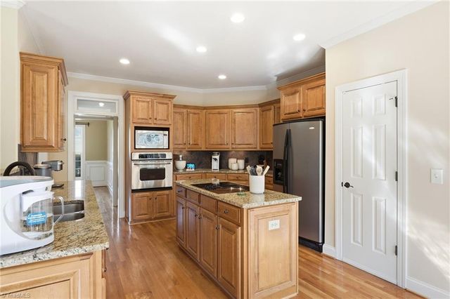 1525 Fred Chapel Lane, Kernersville, NC 27284