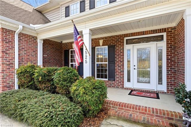 1525 Fred Chapel Lane, Kernersville, NC 27284