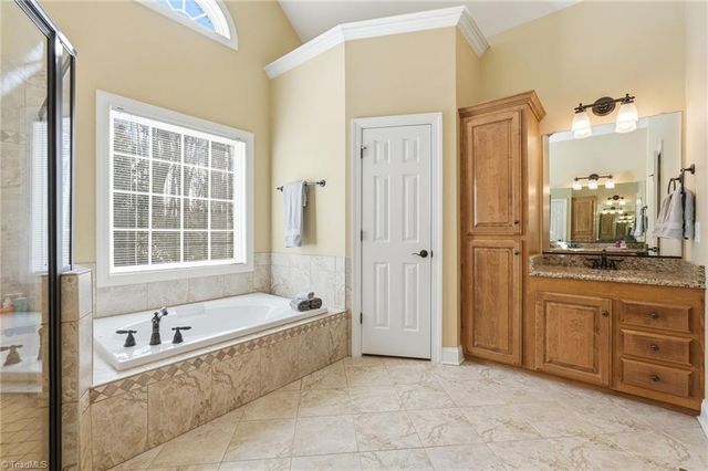 1525 Fred Chapel Lane, Kernersville, NC 27284