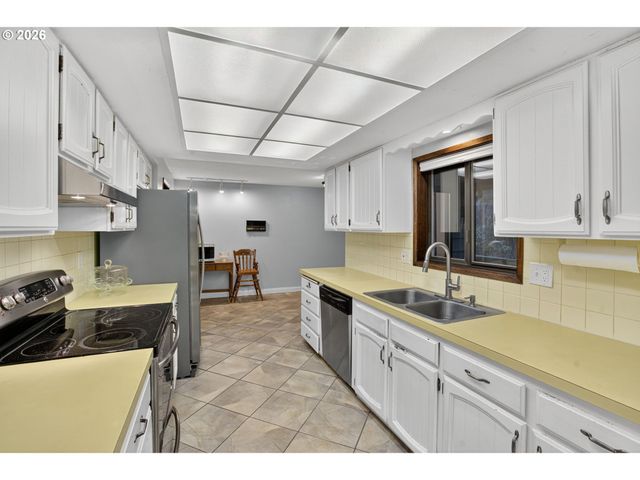 10538 Se 96TH Ave, Happy Valley, OR 97086