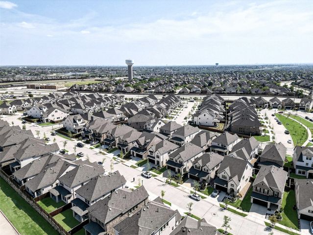 2536 Four Roses Drive, Lewisville, TX 75056