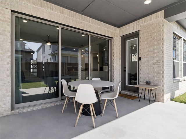 2536 Four Roses Drive, Lewisville, TX 75056