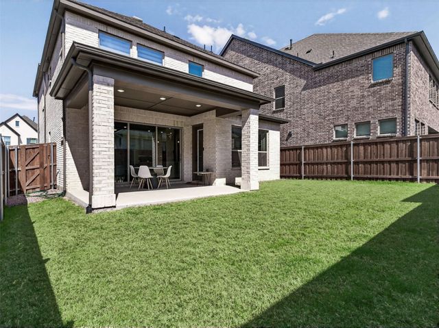 2536 Four Roses Drive, Lewisville, TX 75056