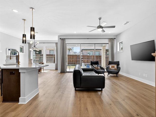 2536 Four Roses Drive, Lewisville, TX 75056