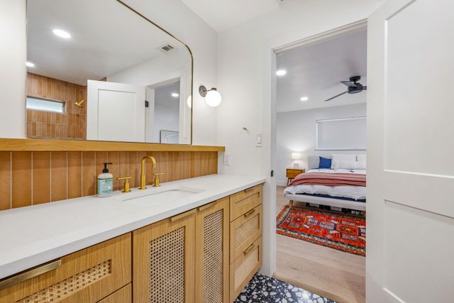 10503 Spicewood PKWY, Austin, TX 78750