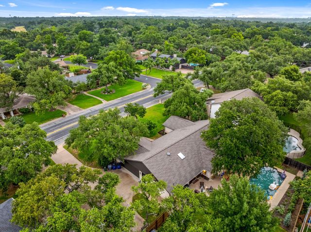 10503 Spicewood PKWY, Austin, TX 78750