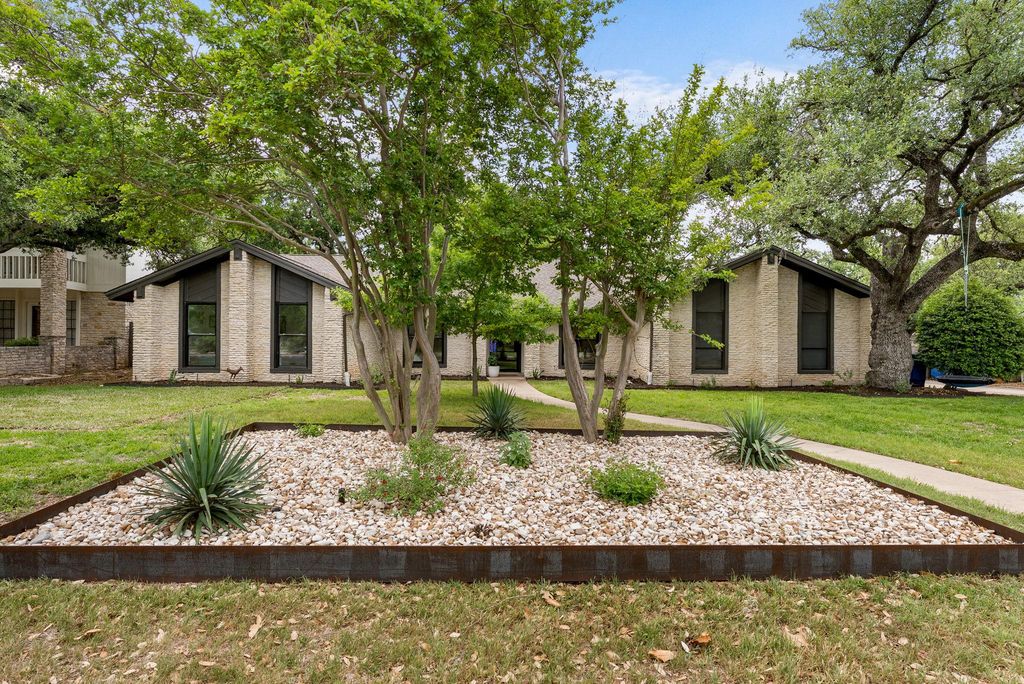 10503 Spicewood PKWY, Austin, TX 78750