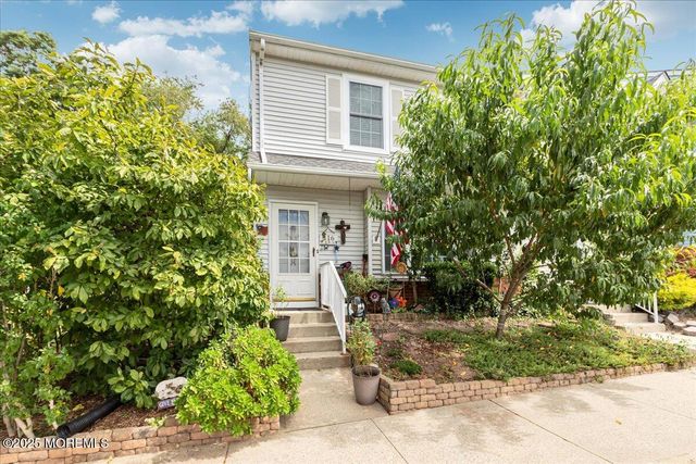 116 Joan Court, Jackson, NJ 08527