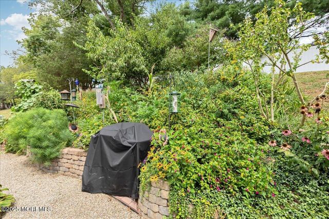 116 Joan Court, Jackson, NJ 08527