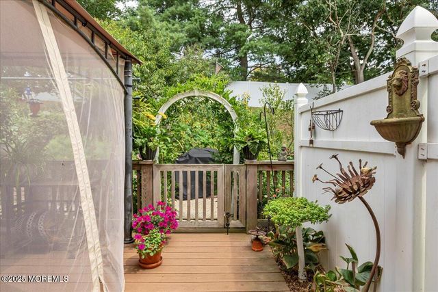 116 Joan Court, Jackson, NJ 08527