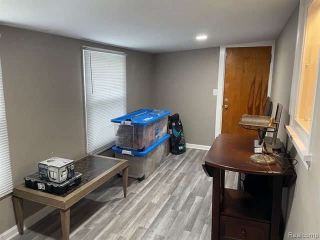 2434 N Long Lake Road, Fenton, MI 48430