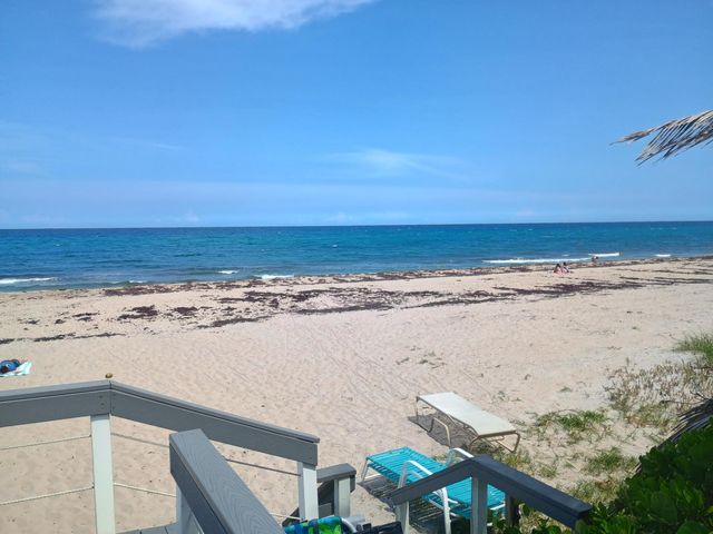 5520 N Ocean Boulevard 202, Ocean Ridge, FL 33435