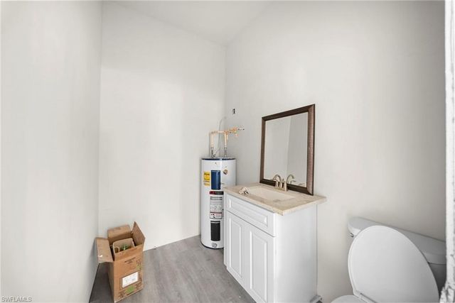 19560 Spicewood LN, Fort Myers, FL 33908