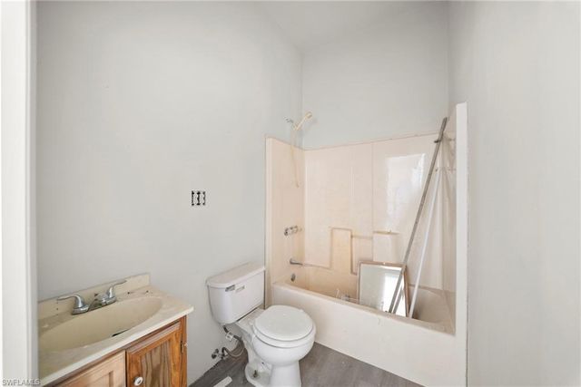 19560 Spicewood LN, Fort Myers, FL 33908