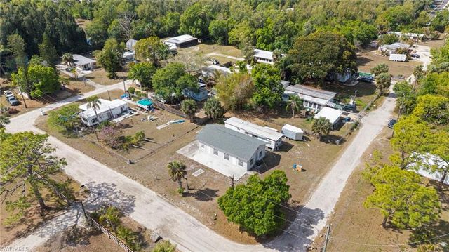 19560 Spicewood LN, Fort Myers, FL 33908