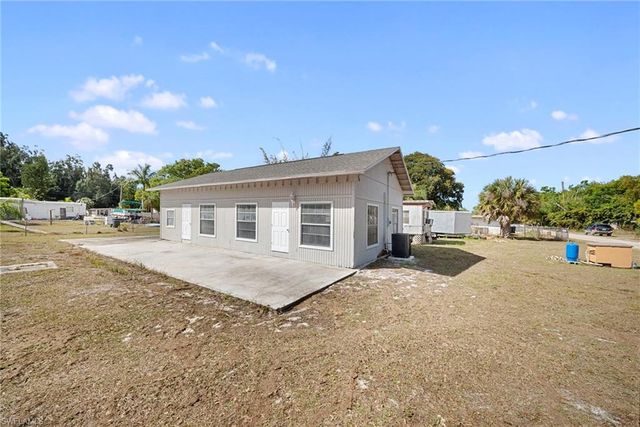 19560 Spicewood LN, Fort Myers, FL 33908