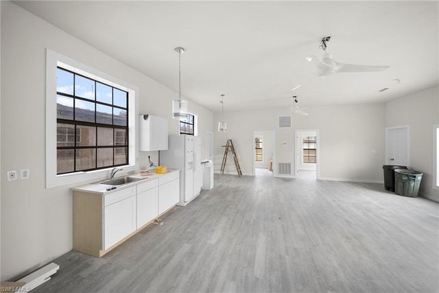 19560 Spicewood LN, Fort Myers, FL 33908