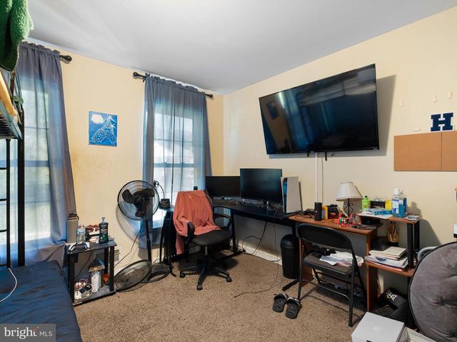 32 HILLSIDE RD, Wilmington, DE 19804