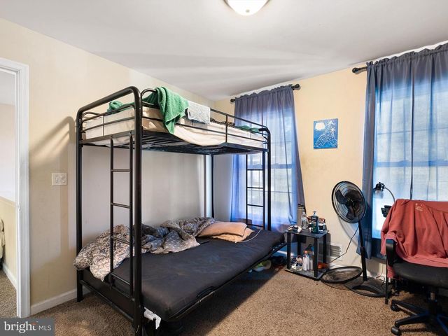 32 HILLSIDE RD, Wilmington, DE 19804