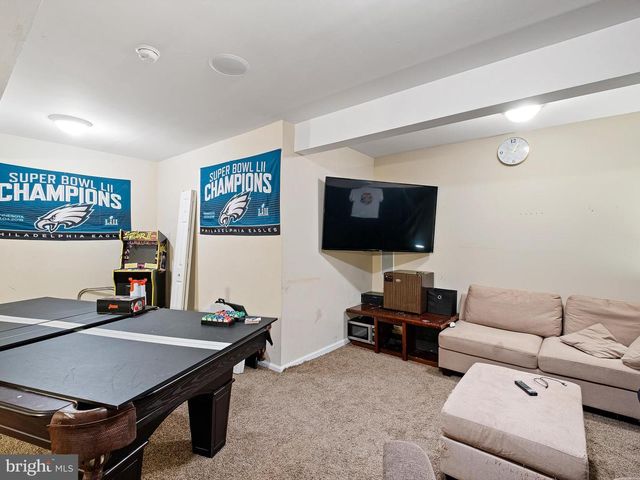 32 HILLSIDE RD, Wilmington, DE 19804