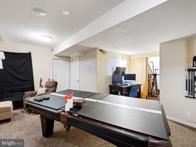 32 HILLSIDE RD, Wilmington, DE 19804