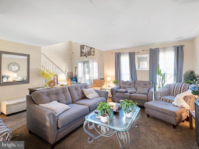 32 HILLSIDE RD, Wilmington, DE 19804