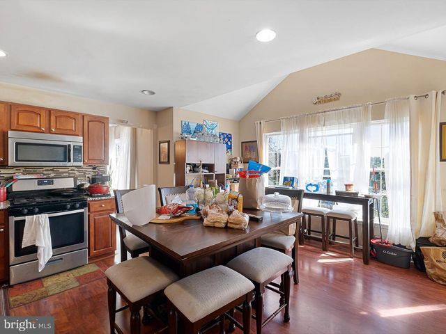 32 HILLSIDE RD, Wilmington, DE 19804