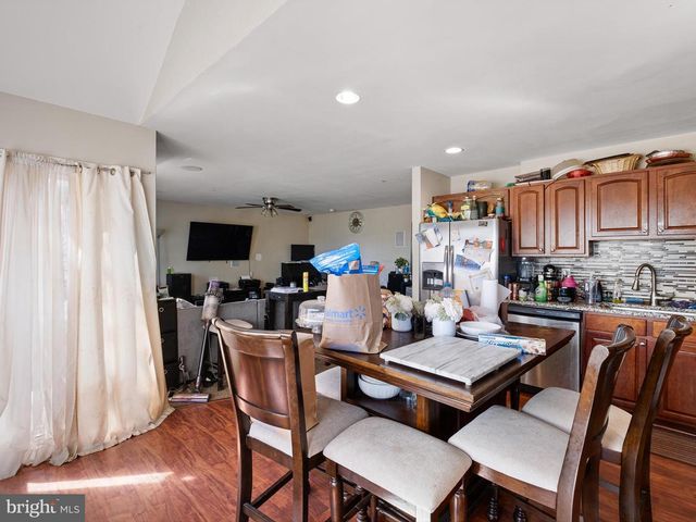 32 HILLSIDE RD, Wilmington, DE 19804